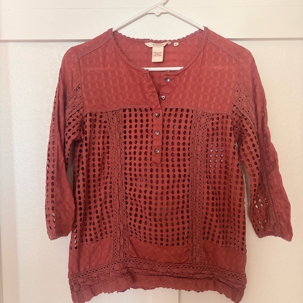 Sundance women’s popover blouse in mauve. Xs.